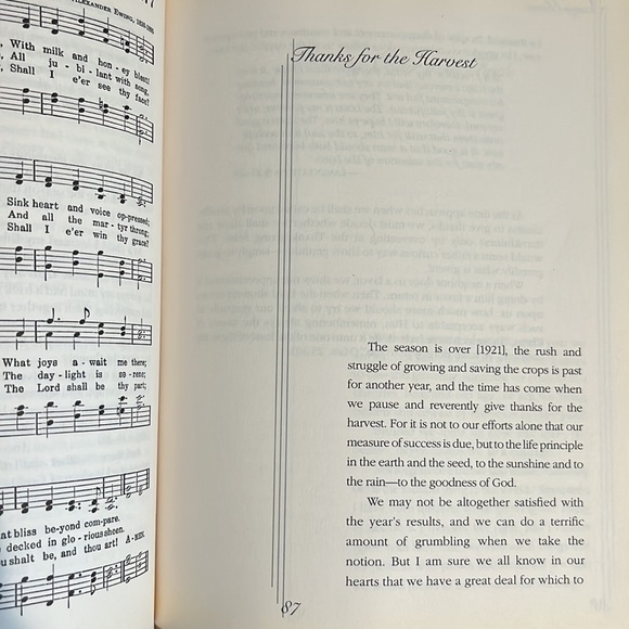 Saving Graces The Inspirational Writings of Laura Ingalls Wilder HC/DJ Book EXC - Picture 15 of 16